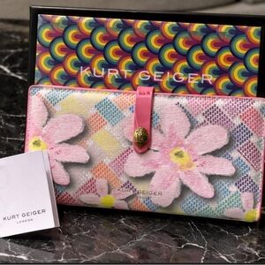 NWT & box Kurt Geiger Pink and Multicolor Floral Camden Soft Wallet